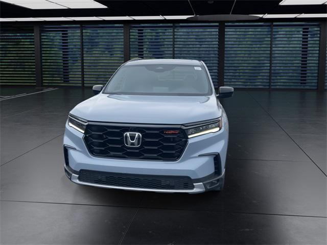 new 2025 Honda Pilot car, priced at $51,250