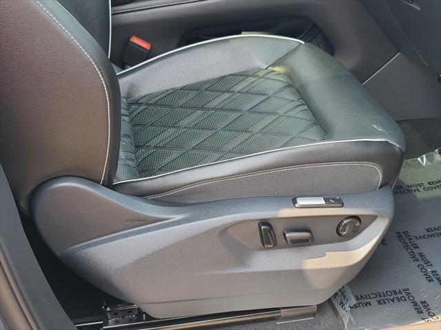 used 2025 Volkswagen Atlas car, priced at $48,600