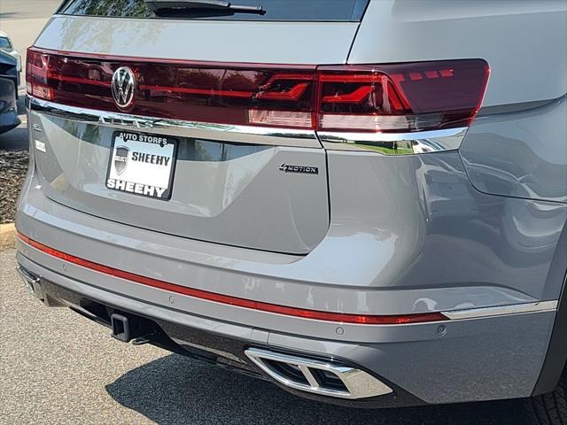 used 2025 Volkswagen Atlas car, priced at $48,600