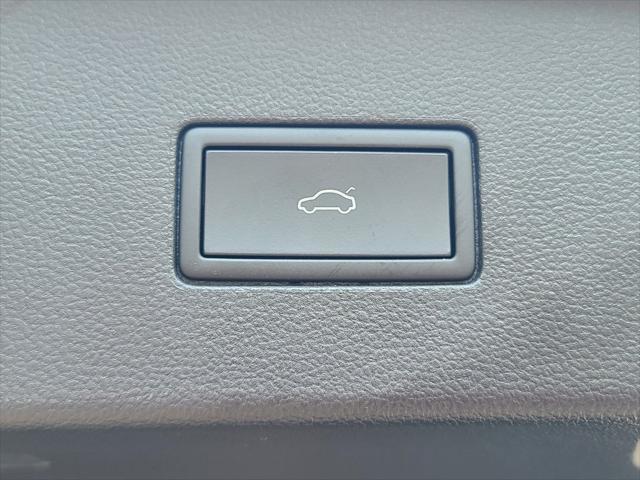 used 2025 Volkswagen Atlas car, priced at $48,600