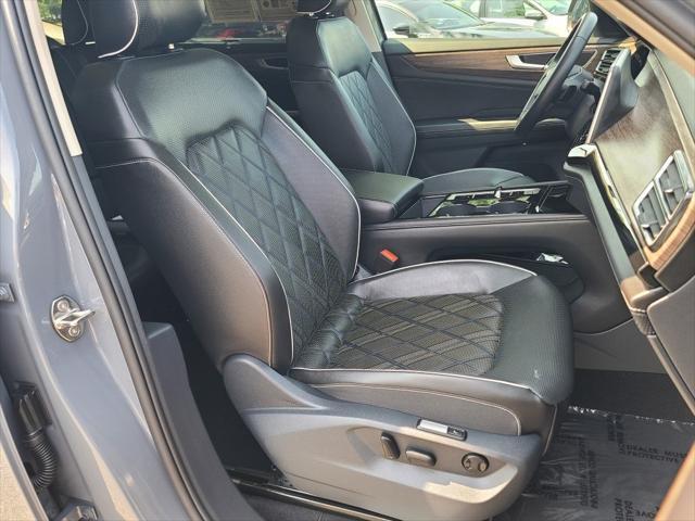 used 2025 Volkswagen Atlas car, priced at $48,600