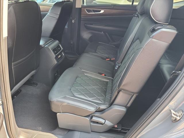 used 2025 Volkswagen Atlas car, priced at $48,600