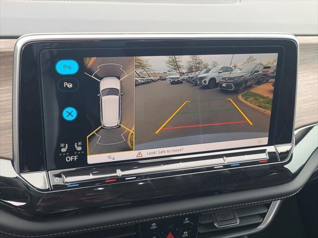 new 2025 Volkswagen Atlas car, priced at $51,810