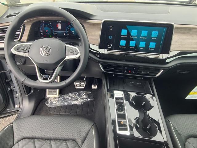 new 2025 Volkswagen Atlas car, priced at $51,810
