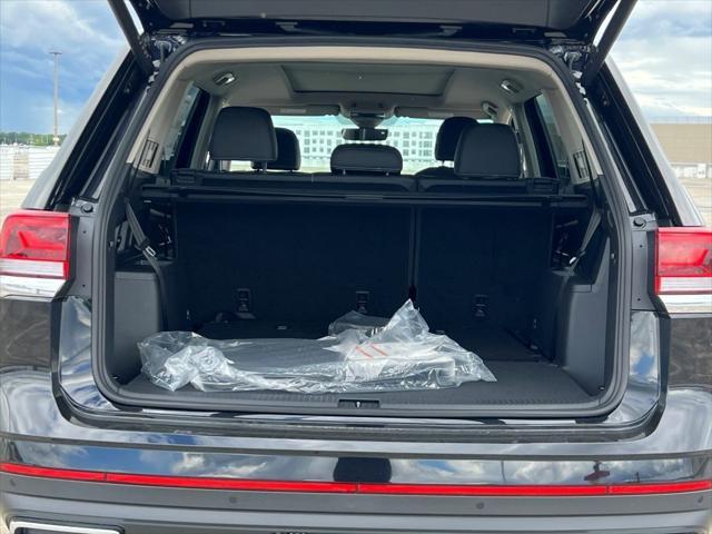 new 2025 Volkswagen Atlas car, priced at $44,873