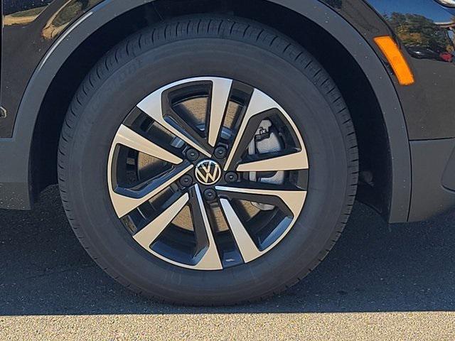 new 2024 Volkswagen Tiguan car, priced at $25,080