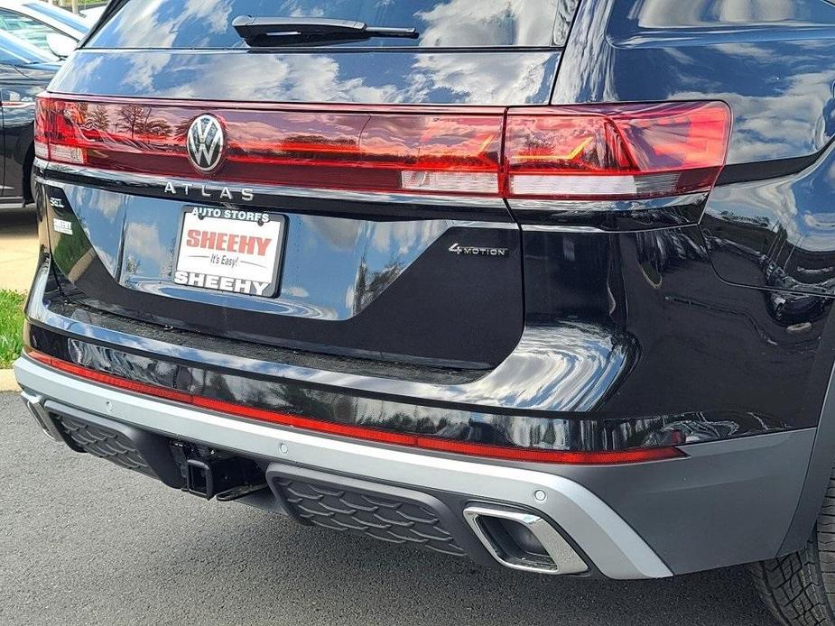 new 2024 Volkswagen Atlas car, priced at $48,226