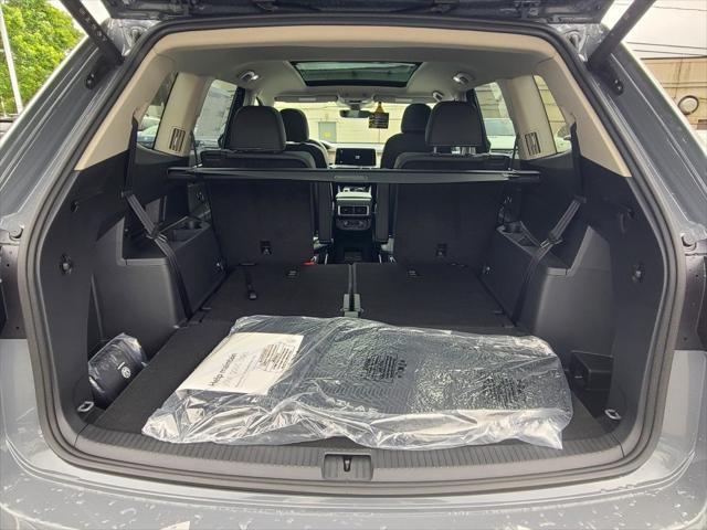 new 2025 Volkswagen Atlas car, priced at $44,471