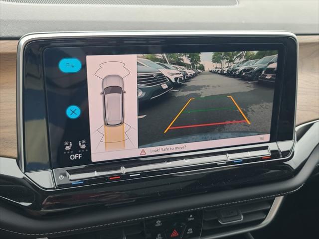 new 2025 Volkswagen Atlas car, priced at $44,471