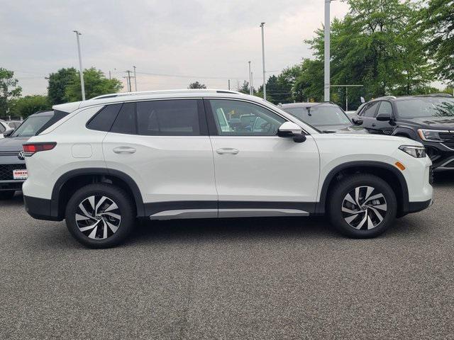 new 2025 Volkswagen Tiguan car, priced at $30,898