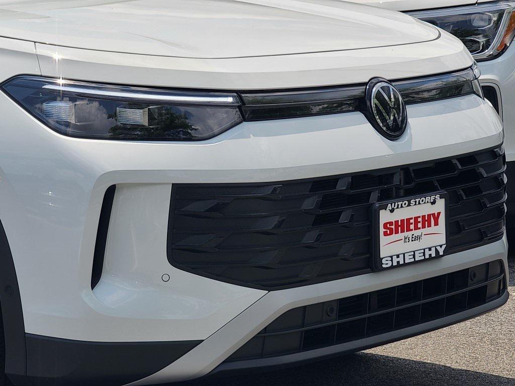 new 2025 Volkswagen Tiguan car, priced at $32,638