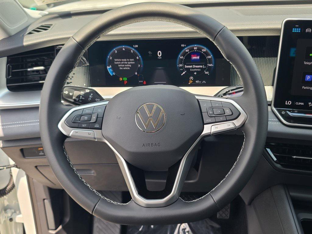 new 2025 Volkswagen Tiguan car, priced at $32,638