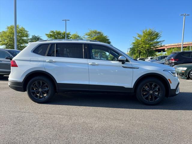 new 2024 Volkswagen Tiguan car, priced at $32,933