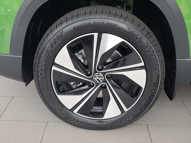 new 2025 Volkswagen Taos car, priced at $31,006
