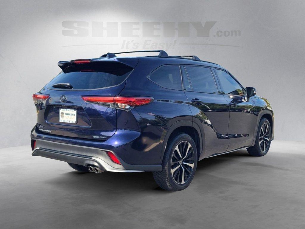 used 2022 Toyota Highlander car, priced at $30,900