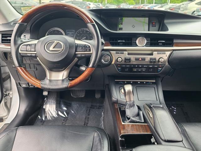 used 2017 Lexus ES 350 car, priced at $19,899