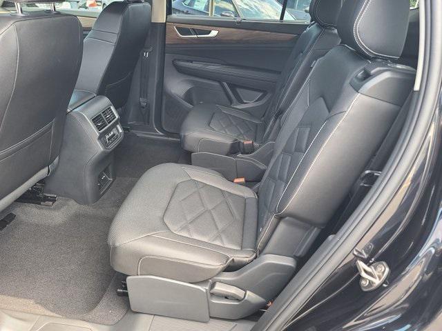 new 2026 Volkswagen Atlas car, priced at $44,974