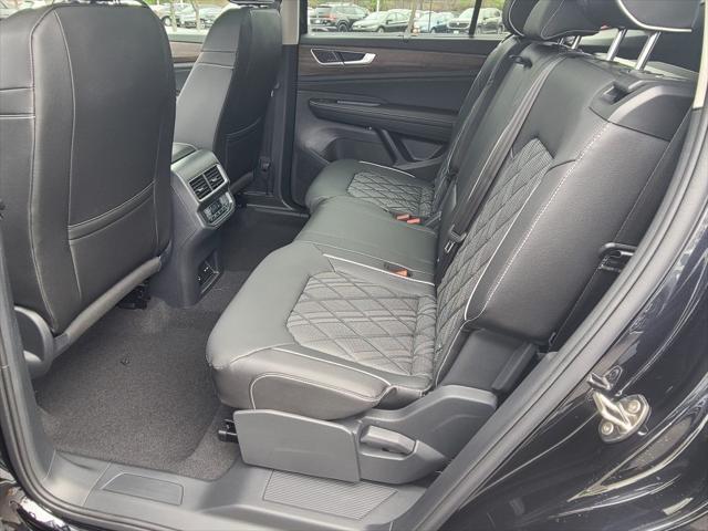 new 2025 Volkswagen Atlas car, priced at $51,510