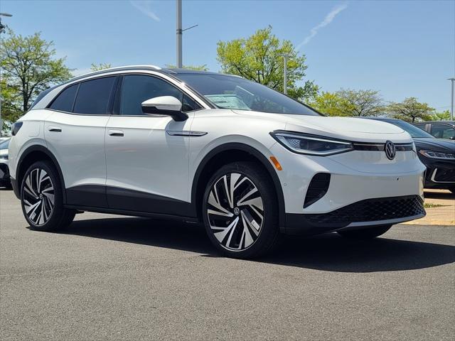 new 2025 Volkswagen ID.4 car, priced at $53,053