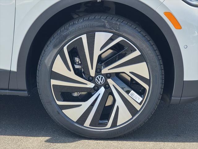 new 2025 Volkswagen ID.4 car, priced at $53,053