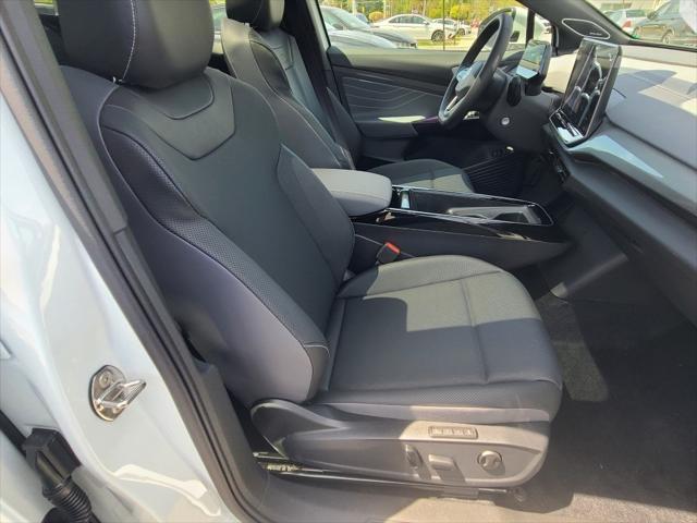 new 2025 Volkswagen ID.4 car, priced at $53,053