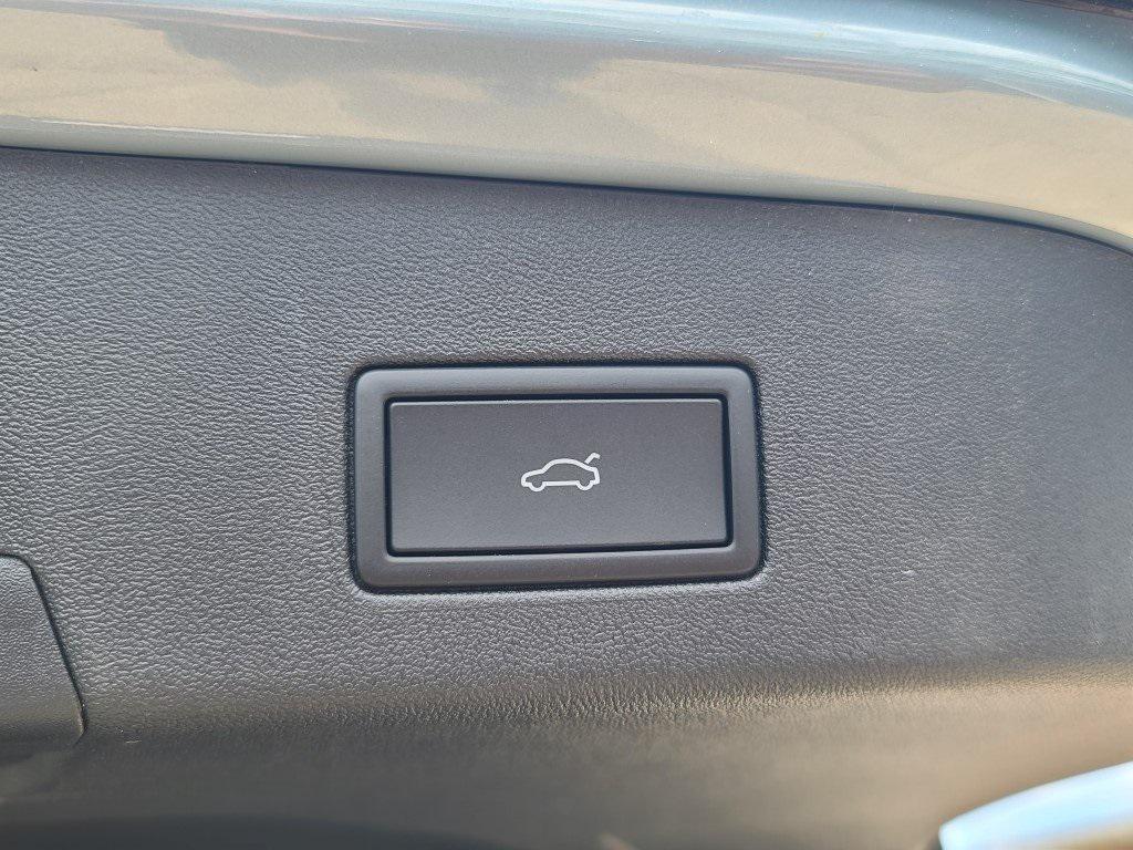 new 2025 Volkswagen ID.4 car, priced at $45,347