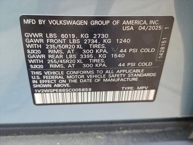 new 2025 Volkswagen ID.4 car, priced at $49,347