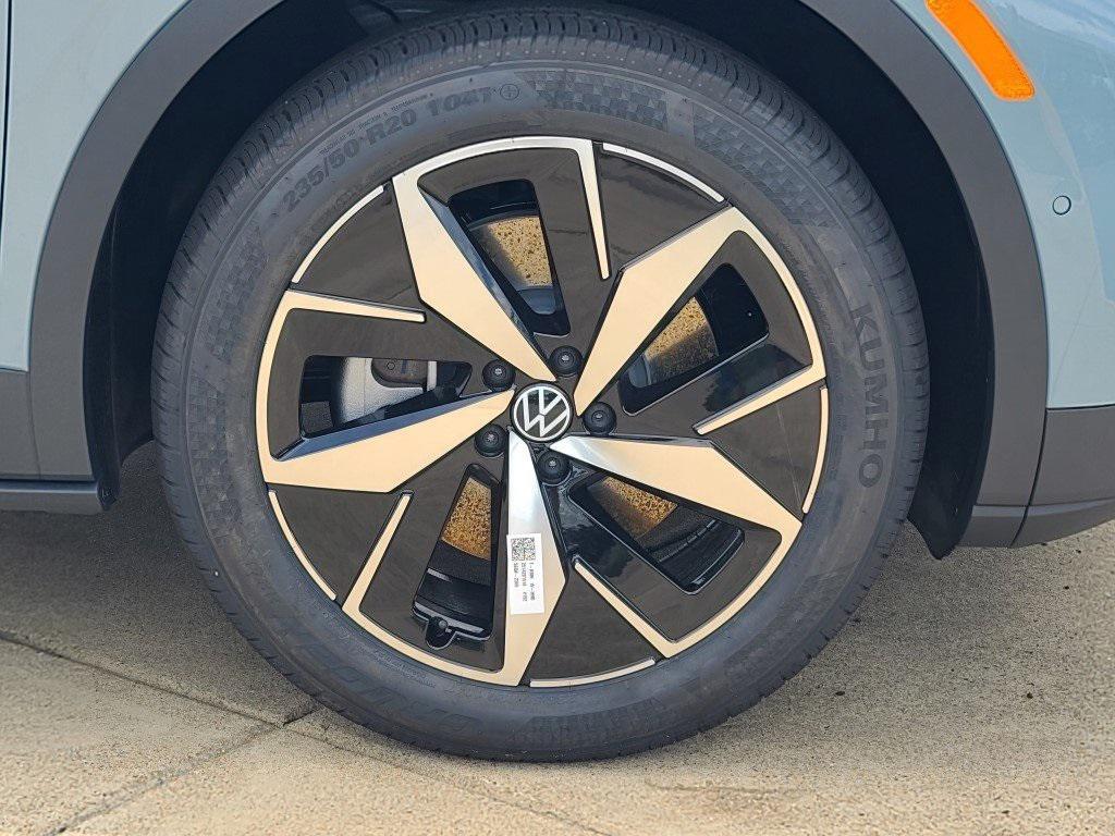 new 2025 Volkswagen ID.4 car, priced at $45,347