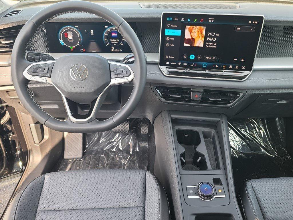 new 2025 Volkswagen Tiguan car, priced at $35,799