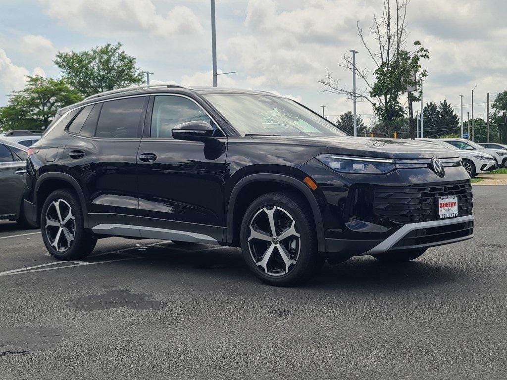 new 2025 Volkswagen Tiguan car, priced at $32,075