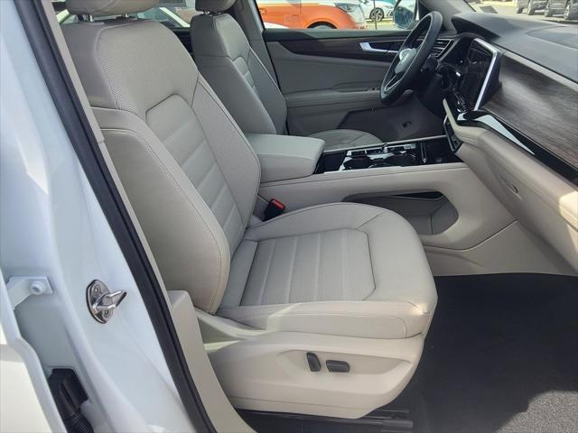 new 2025 Volkswagen Atlas car, priced at $46,798