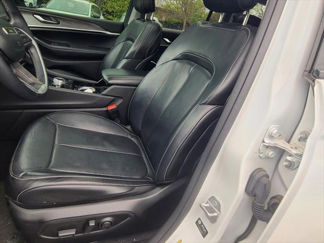 used 2022 Jeep Grand Cherokee car, priced at $35,000