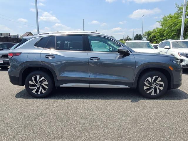 new 2025 Volkswagen Tiguan car, priced at $30,220