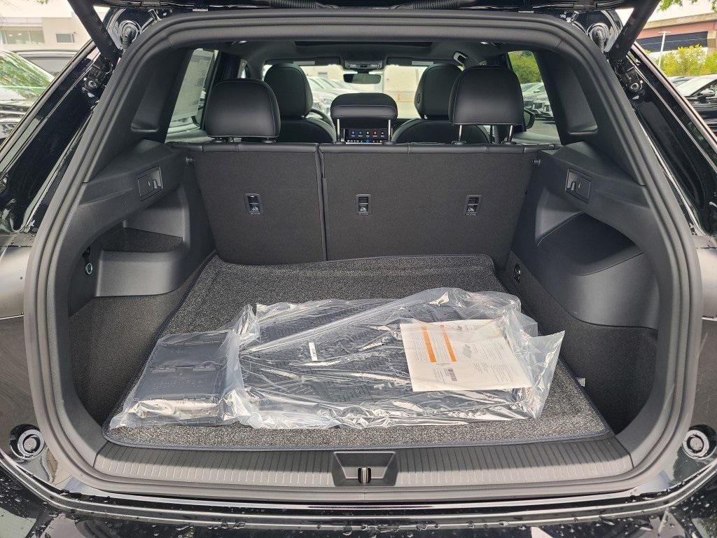 new 2025 Volkswagen Tiguan car, priced at $36,668