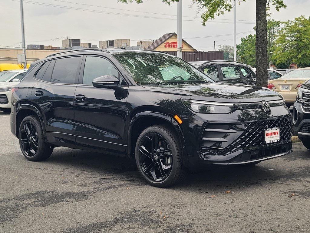 new 2025 Volkswagen Tiguan car, priced at $36,668