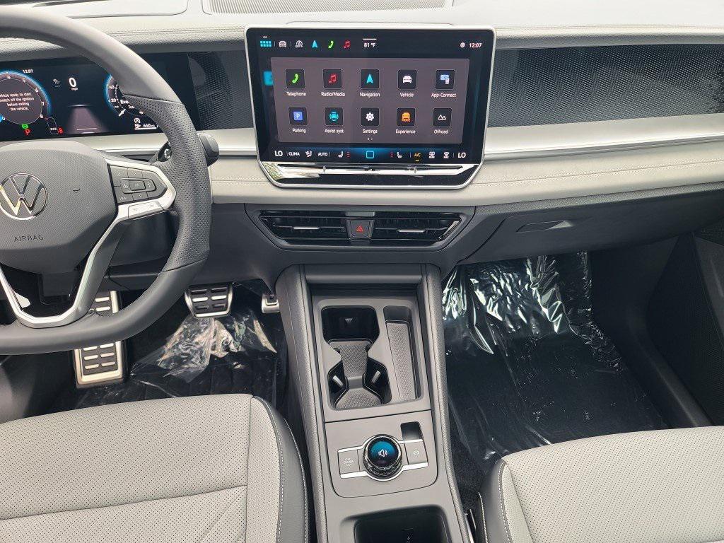 new 2025 Volkswagen Tiguan car, priced at $36,668