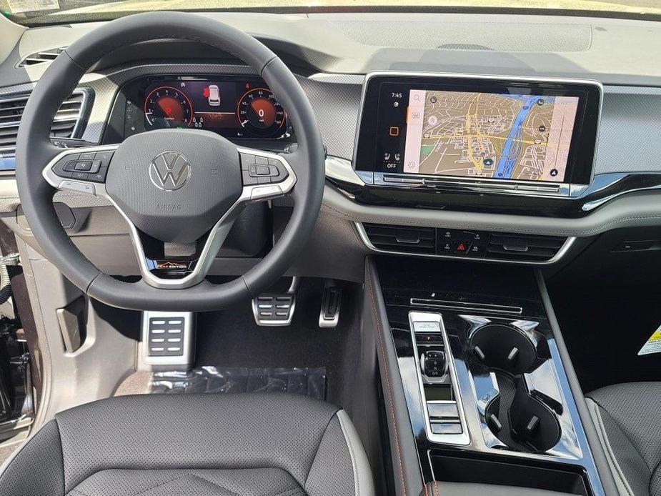 new 2024 Volkswagen Atlas car, priced at $49,324