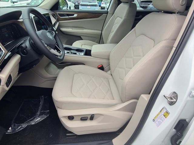 new 2025 Volkswagen Atlas car, priced at $38,871