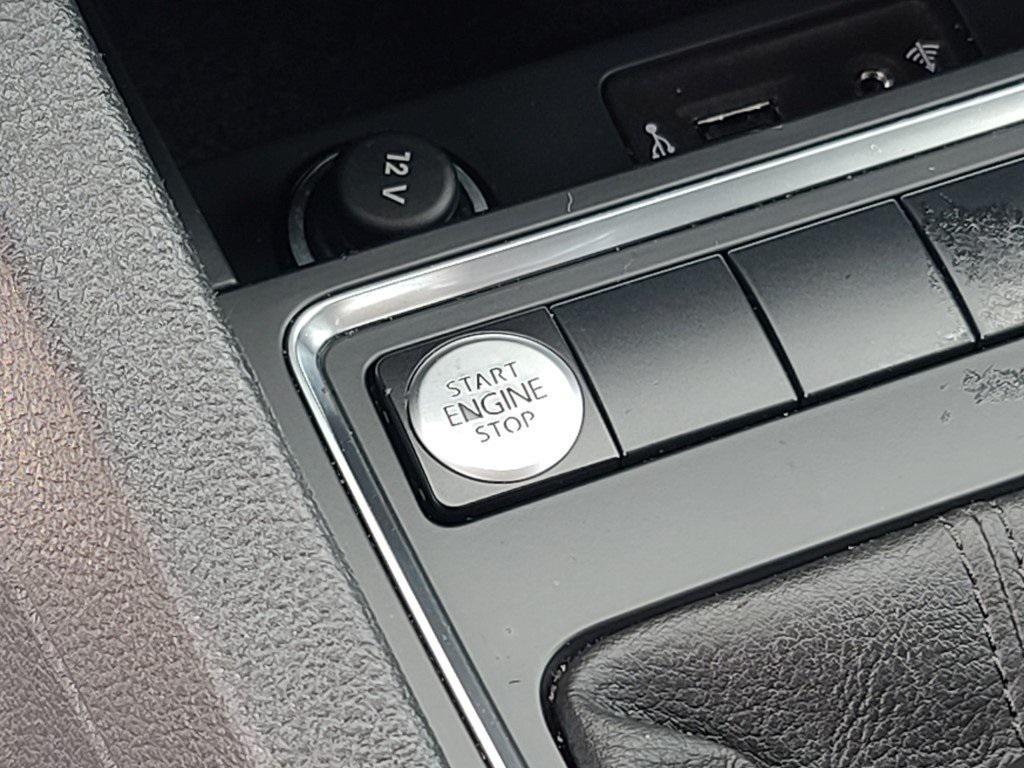 used 2017 Volkswagen Jetta car, priced at $13,000