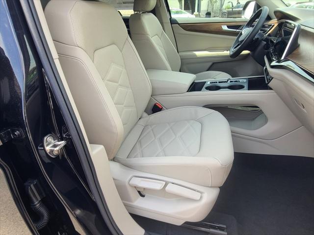 new 2025 Volkswagen Atlas car, priced at $39,871