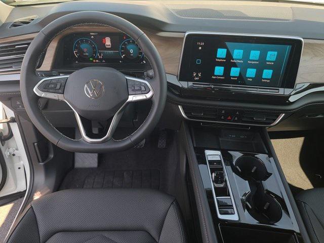 new 2024 Volkswagen Atlas car, priced at $39,108