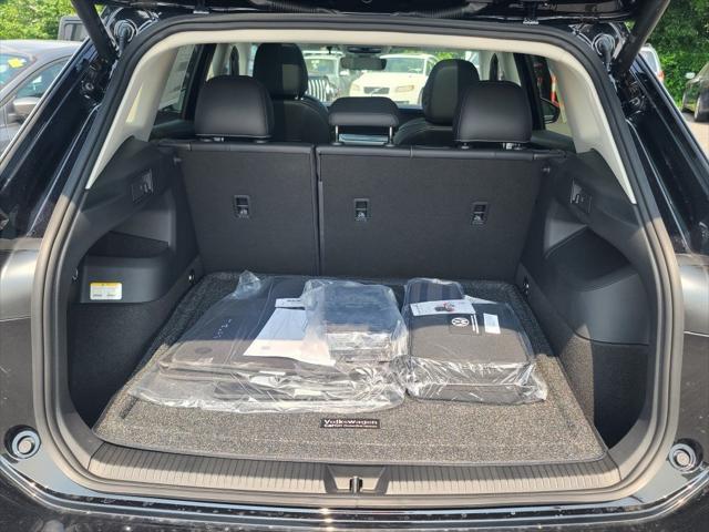 new 2025 Volkswagen Tiguan car, priced at $35,823