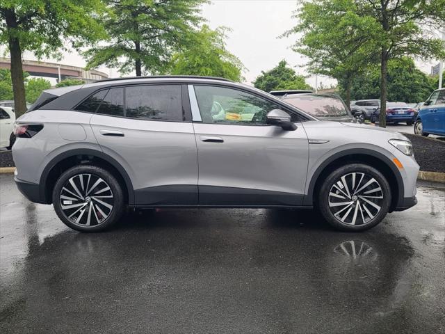 new 2025 Volkswagen ID.4 car, priced at $44,532