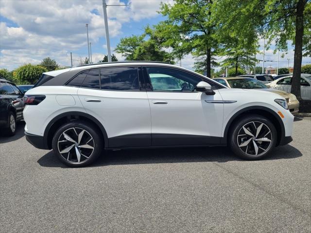 new 2025 Volkswagen ID.4 car, priced at $50,176