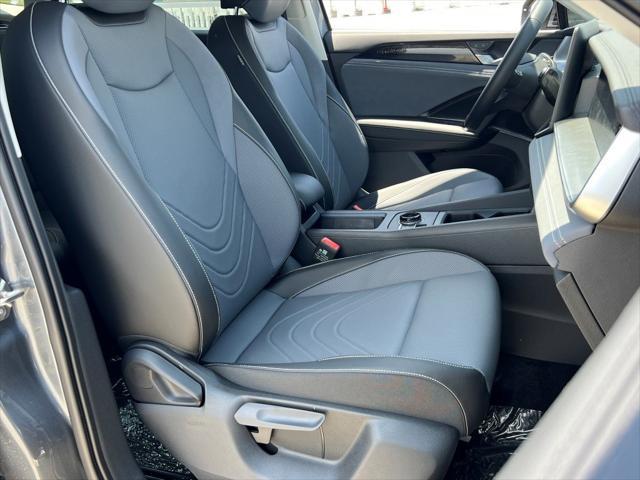 new 2025 Volkswagen Tiguan car, priced at $33,388