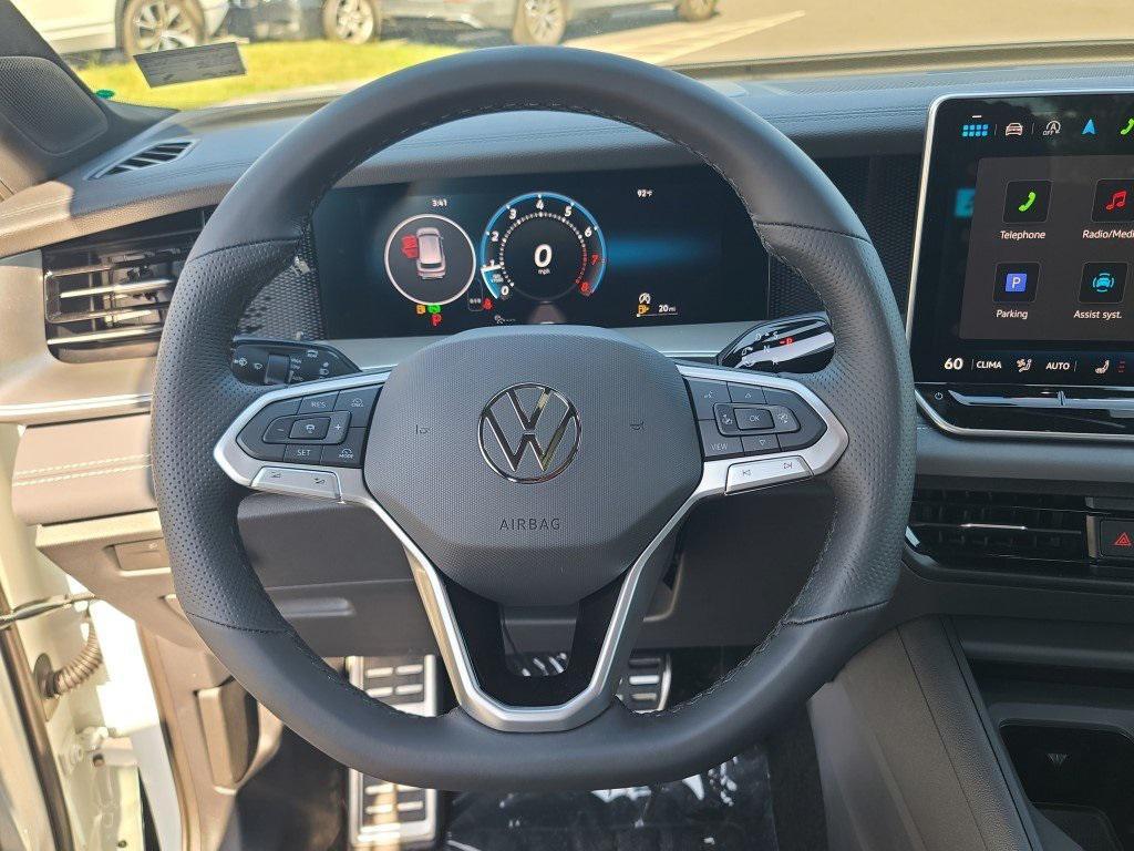 new 2025 Volkswagen Tiguan car, priced at $35,819