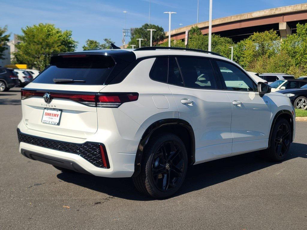 new 2025 Volkswagen Tiguan car, priced at $35,819