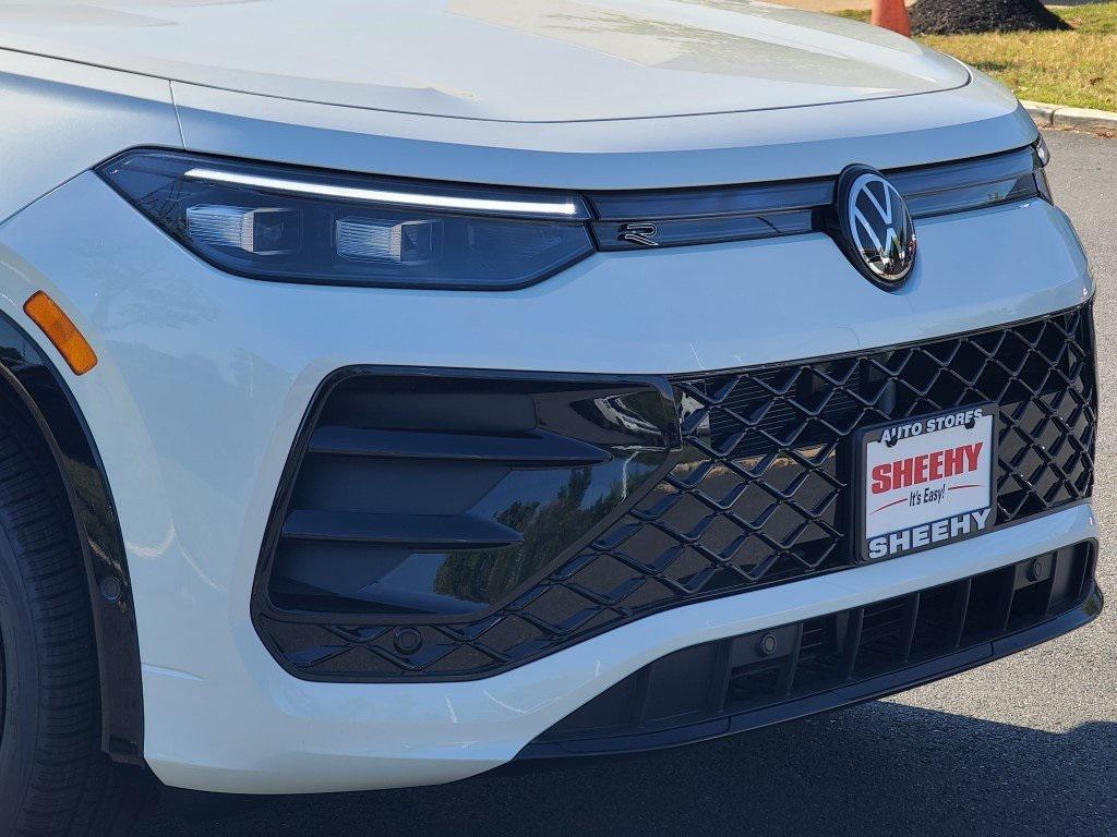 new 2025 Volkswagen Tiguan car, priced at $35,819