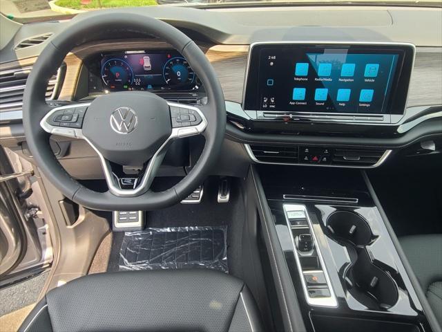 new 2025 Volkswagen Atlas car, priced at $51,874