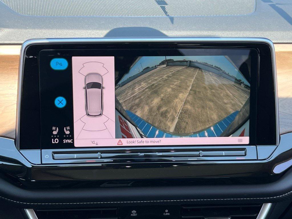 new 2025 Volkswagen Atlas car, priced at $41,712